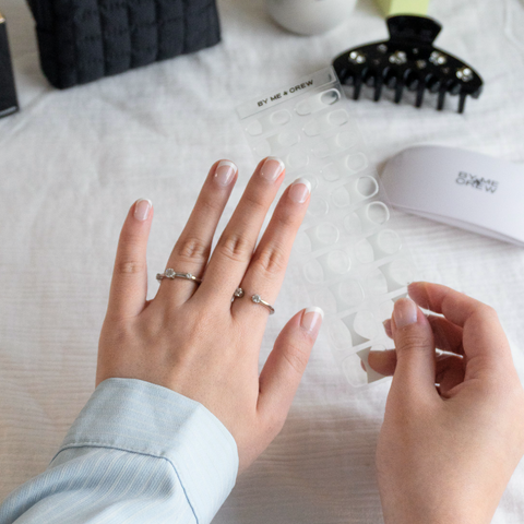 Double Ended French (Classic White) GEWEL™ Gel Nail Stickers